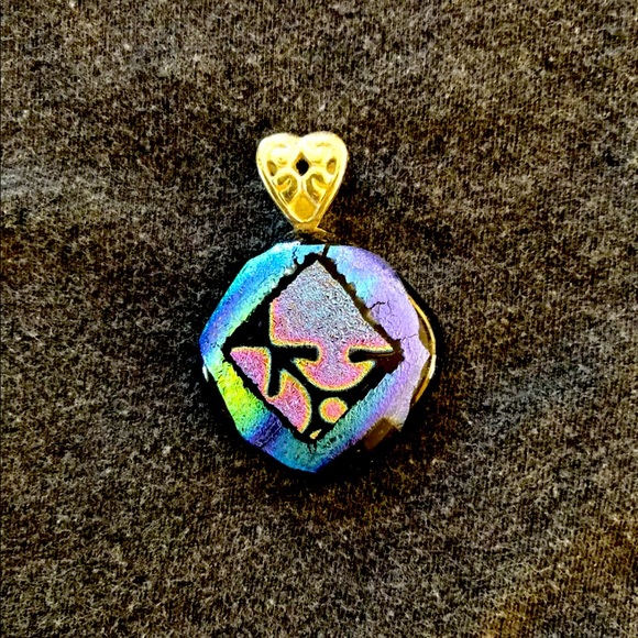 Designer necklace broach   No chain. - Picture 1 of 1